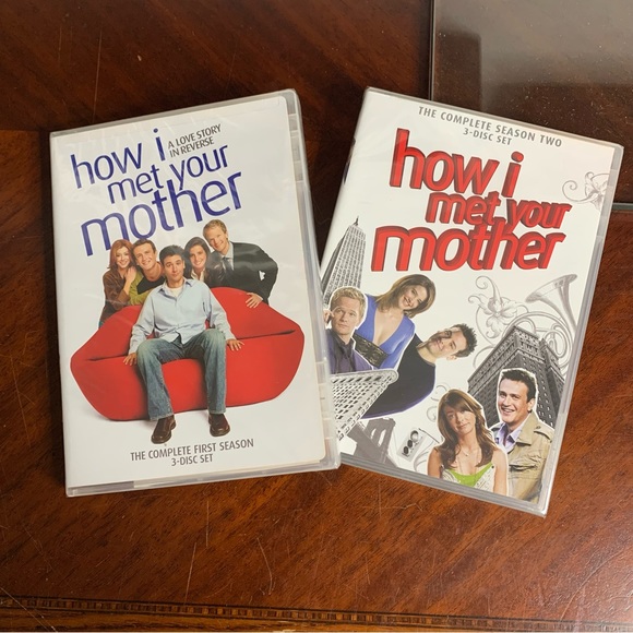 How I Met Your Mother Series Season One and Two DVD Sets - Picture 1 of 5